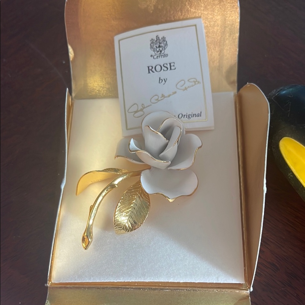 Rose Brooch - Gold and White